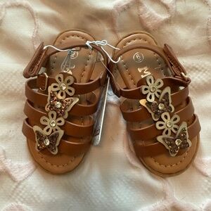 Mudd Toddler Butterfly Sandals size 6
